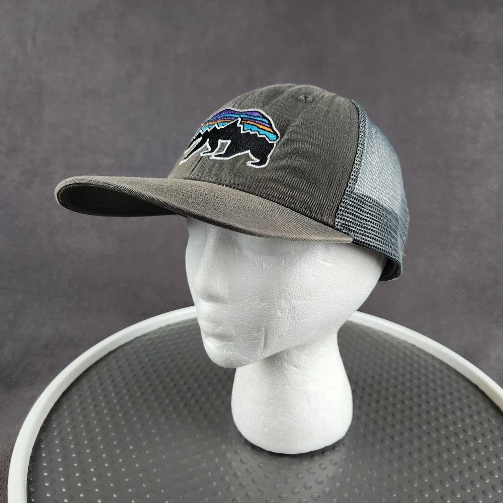 Patagonia Fitz Roy Bear Trucker Hat Cap Snap Back Gray Mesh Mens One Size - Picture 3 of 11